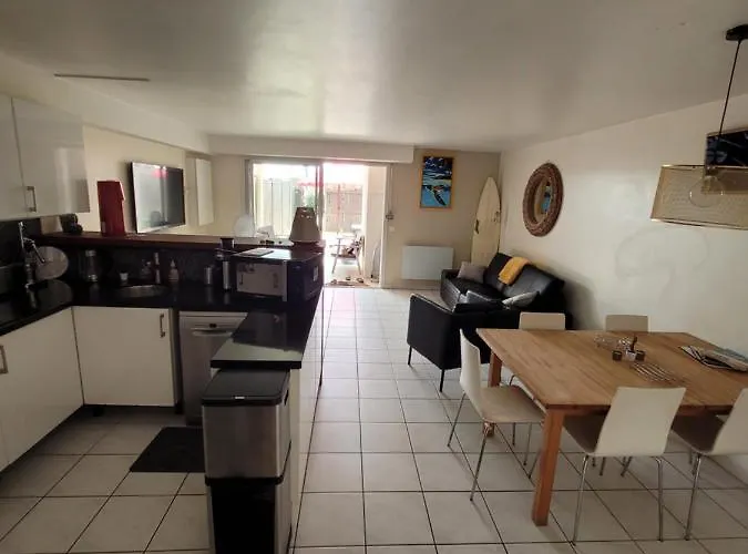 A 50 Metres De La Des Estagnots A Seignosse, Landes *